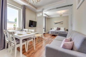 Lion Apartments - Costa Brava Studio, Sopot